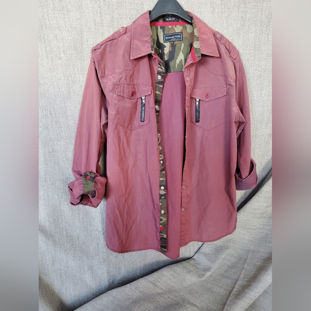 Mens M Burgundy Jacket with Camouflage Lining